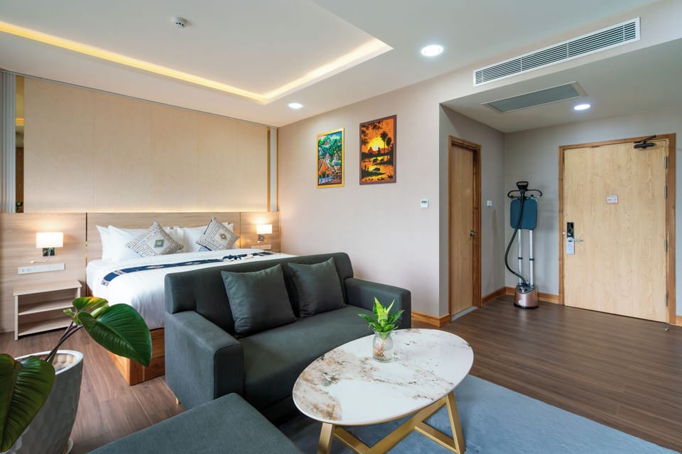 Executive Single Room | Egyptian cotton sheets, premium bedding, Select Comfort beds, desk