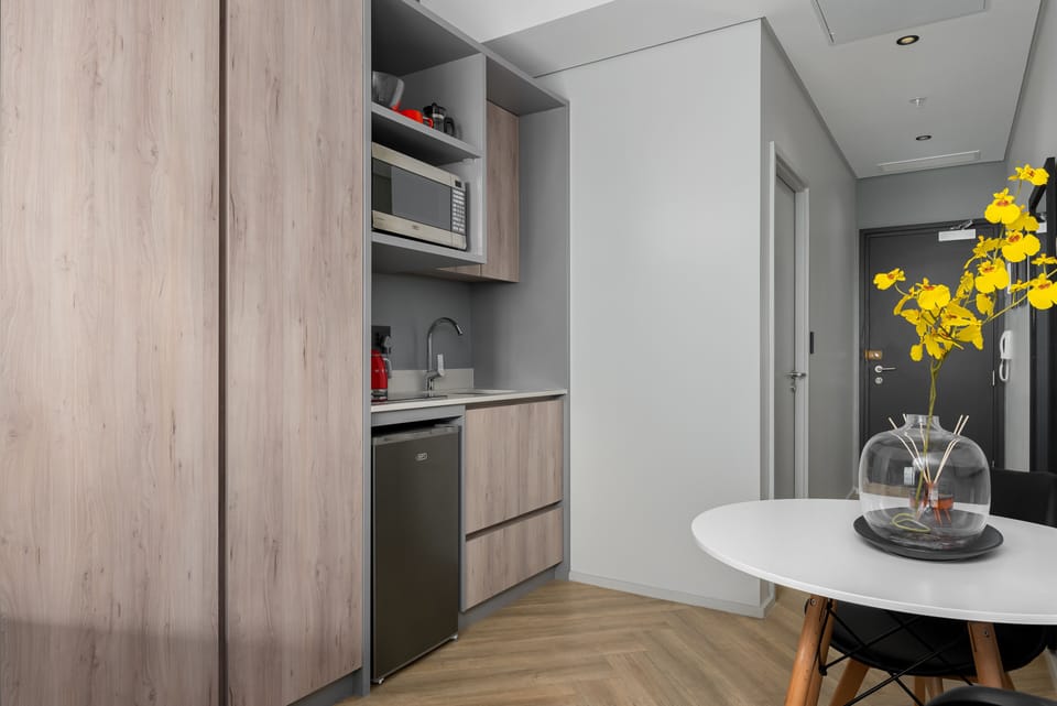 Classic Studio | In-room dining