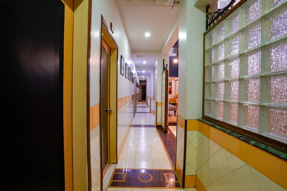 FabExpress Manas Residency Hotel in Mumbai