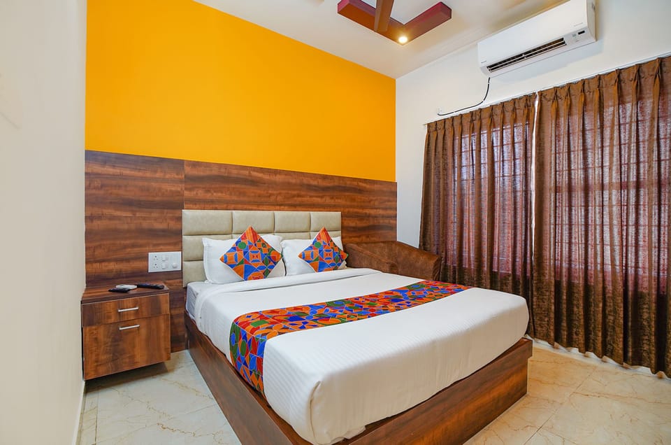 Deluxe Room | Egyptian cotton sheets, premium bedding, in-room safe, free WiFi