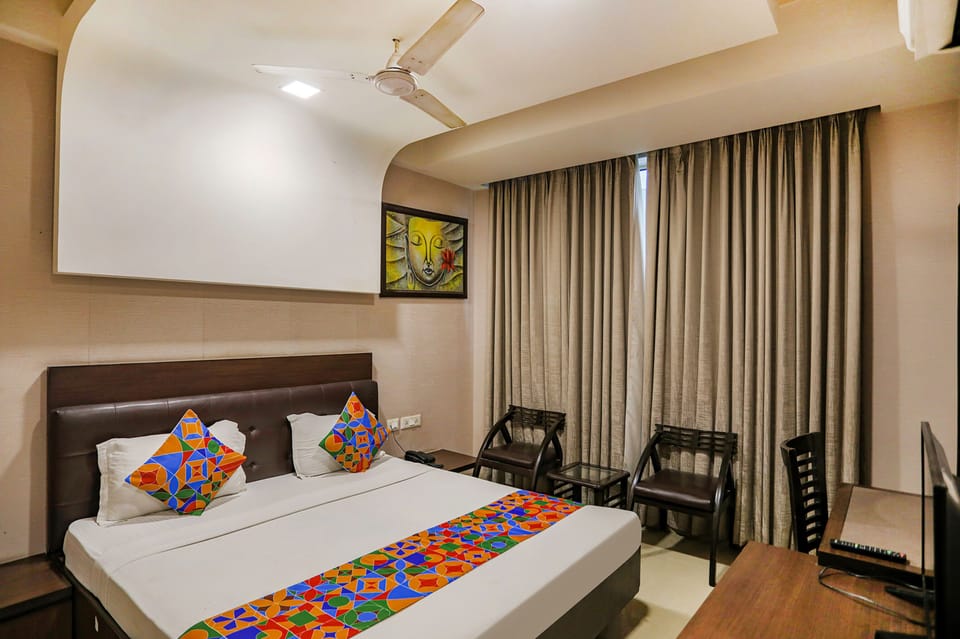 Egyptian cotton sheets, premium bedding, free WiFi, bed sheets