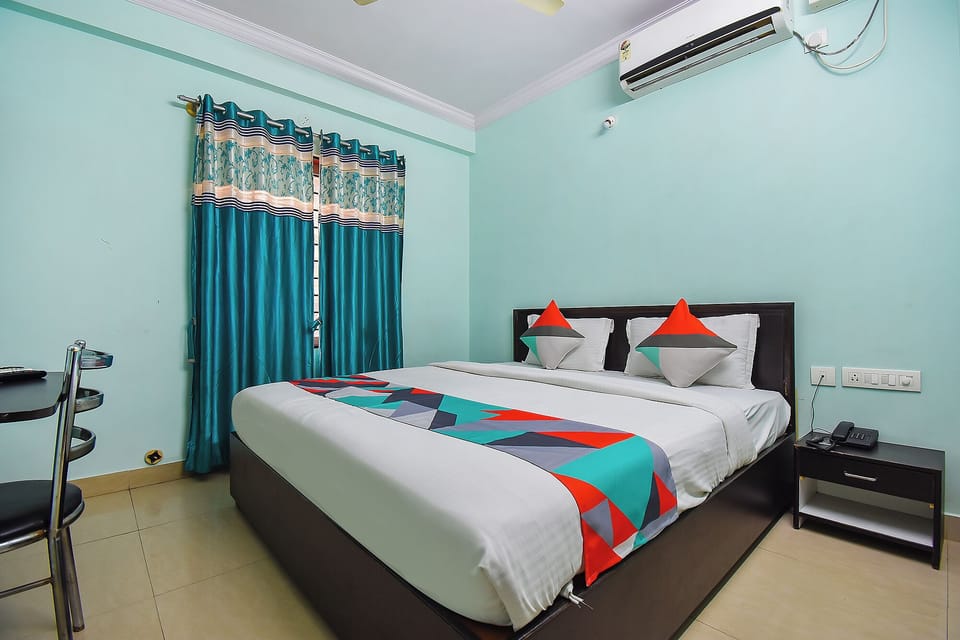 Egyptian cotton sheets, premium bedding, desk, soundproofing