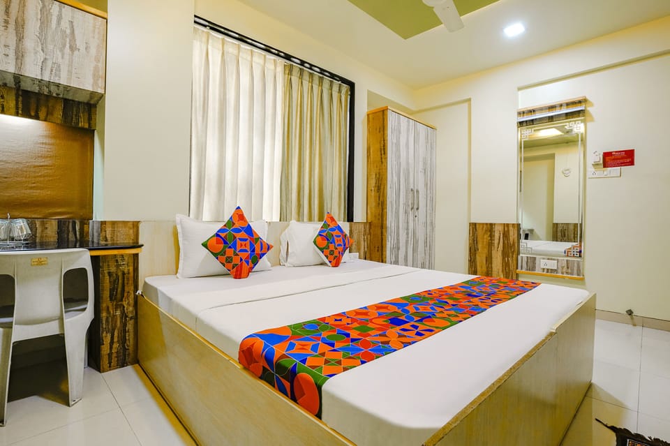 Deluxe Room | Premium bedding, in-room safe, free WiFi, bed sheets