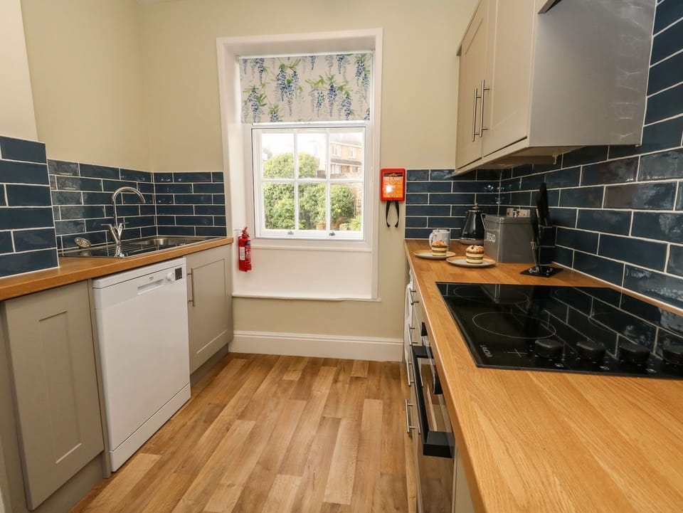Fridge, dishwasher, electric kettle, toaster