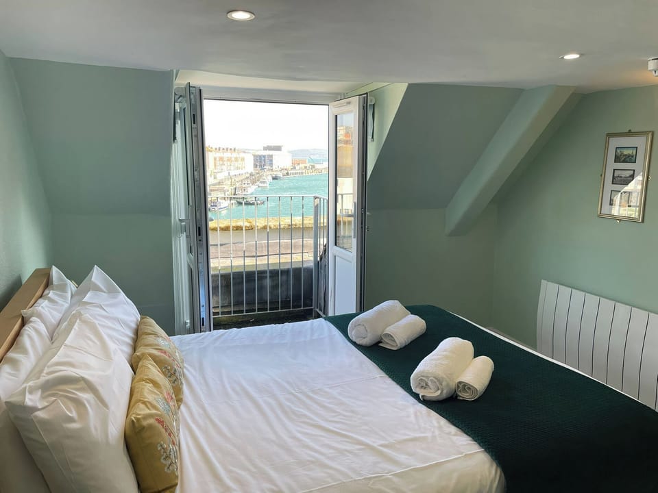 Monarch Cottage in Weymouth