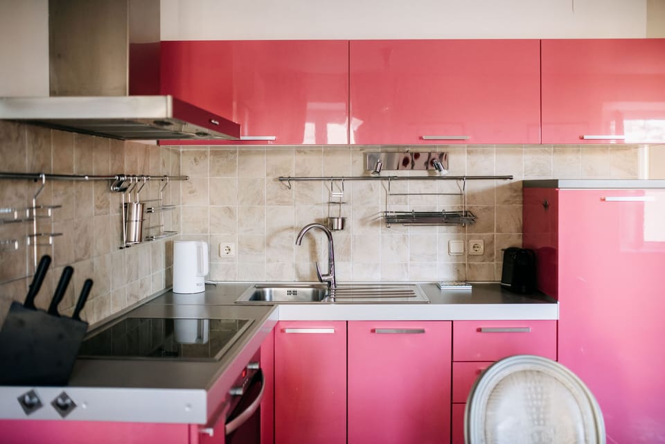 Panoramic Apartment | Private kitchen | Fridge, microwave, oven, stovetop