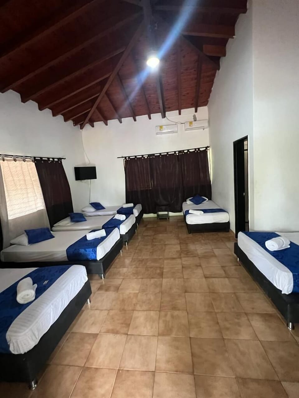 Family Room | Free WiFi