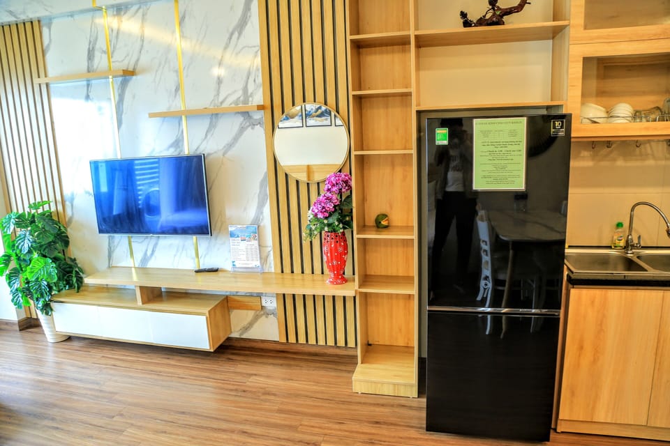 Family Apartment | Soundproofing, iron/ironing board, WiFi (free), bed sheets