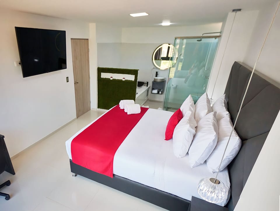 Luxury Studio Suite | Premium bedding, WiFi (free)