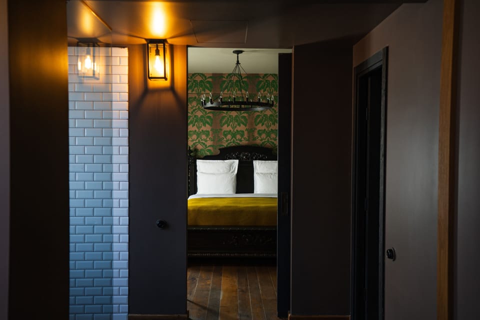 Suite, Garden View | Premium bedding, Select Comfort beds, minibar, in-room safe