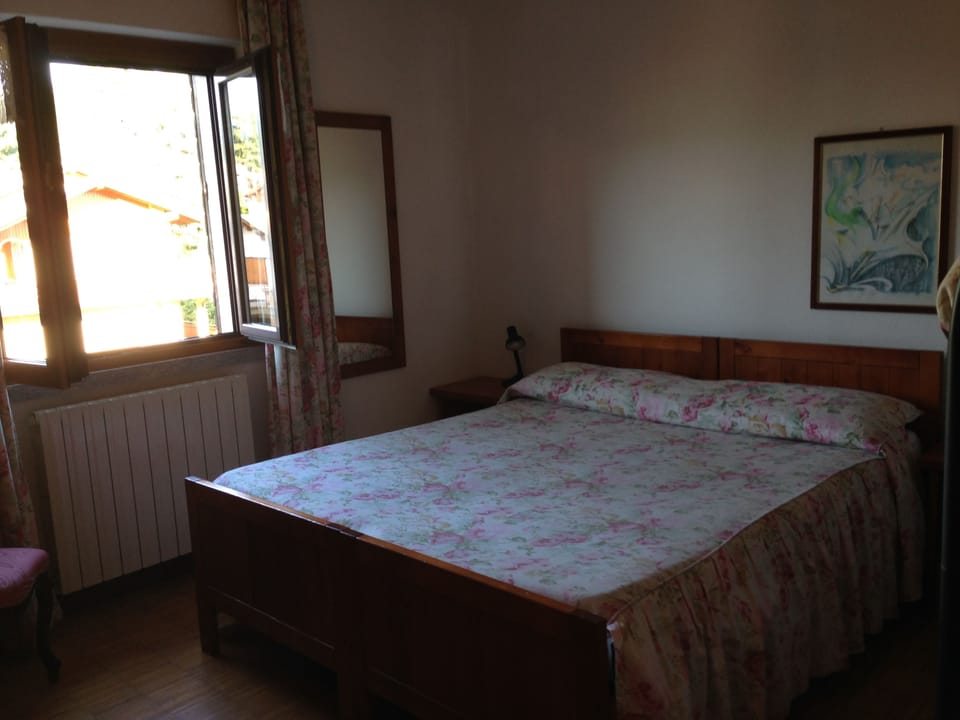 Double or Twin Room with Balcony | In-room safe, desk, cribs (free), rollaway beds (surcharge)