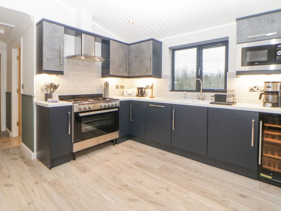 Fridge, dishwasher, electric kettle, toaster