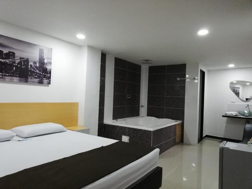 Standard Double Room | Minibar, desk, laptop workspace, free WiFi