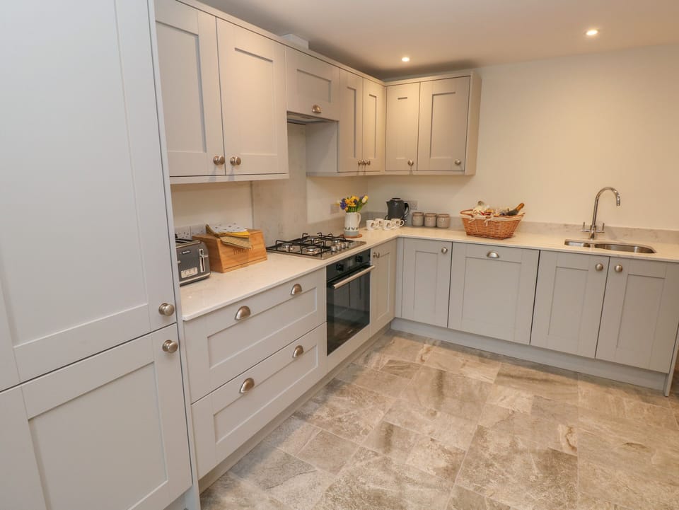 Fridge, dishwasher, electric kettle, toaster