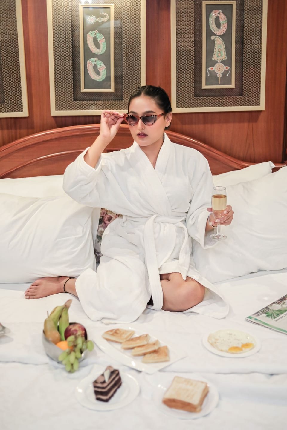 Suite With Bathtub | Minibar, iron/ironing board, rollaway beds, free WiFi