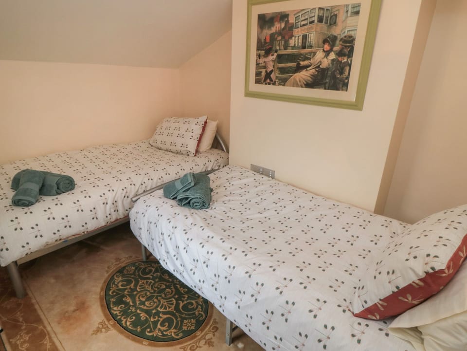 3 bedrooms, individually decorated, individually furnished, free WiFi