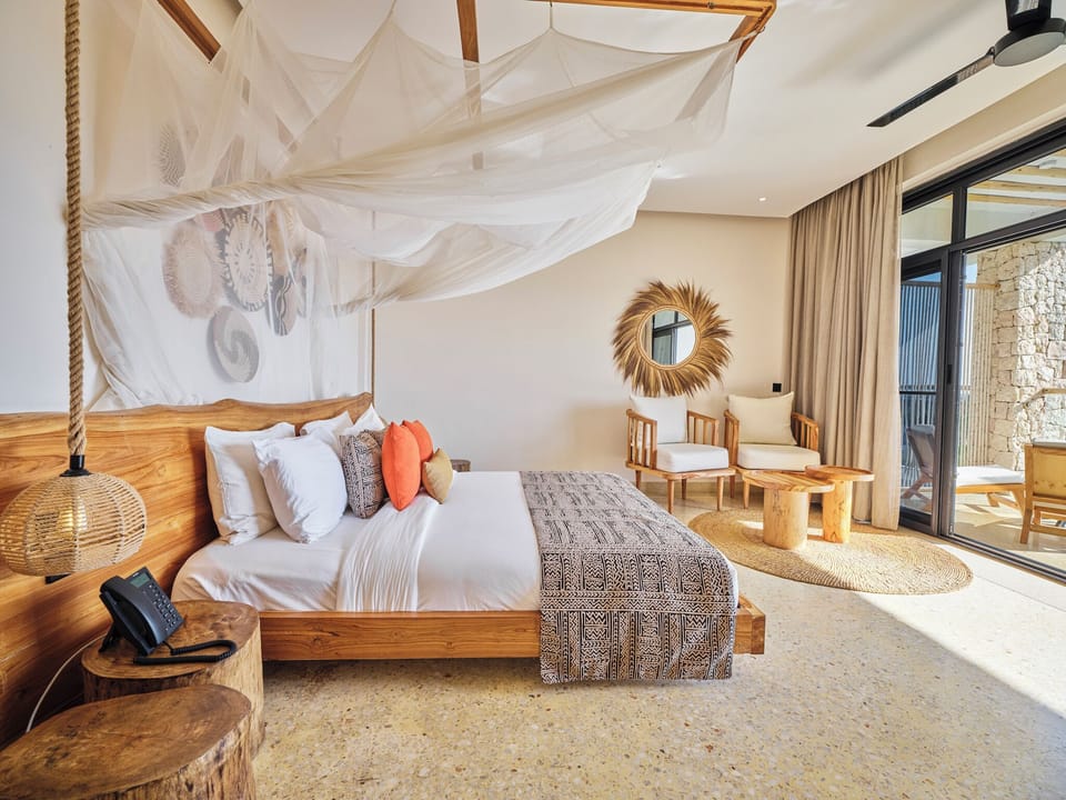 Premium Jacuzzi Room | Premium bedding, minibar, in-room safe, desk
