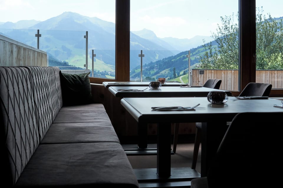 Daily buffet breakfast (EUR 26 per person)