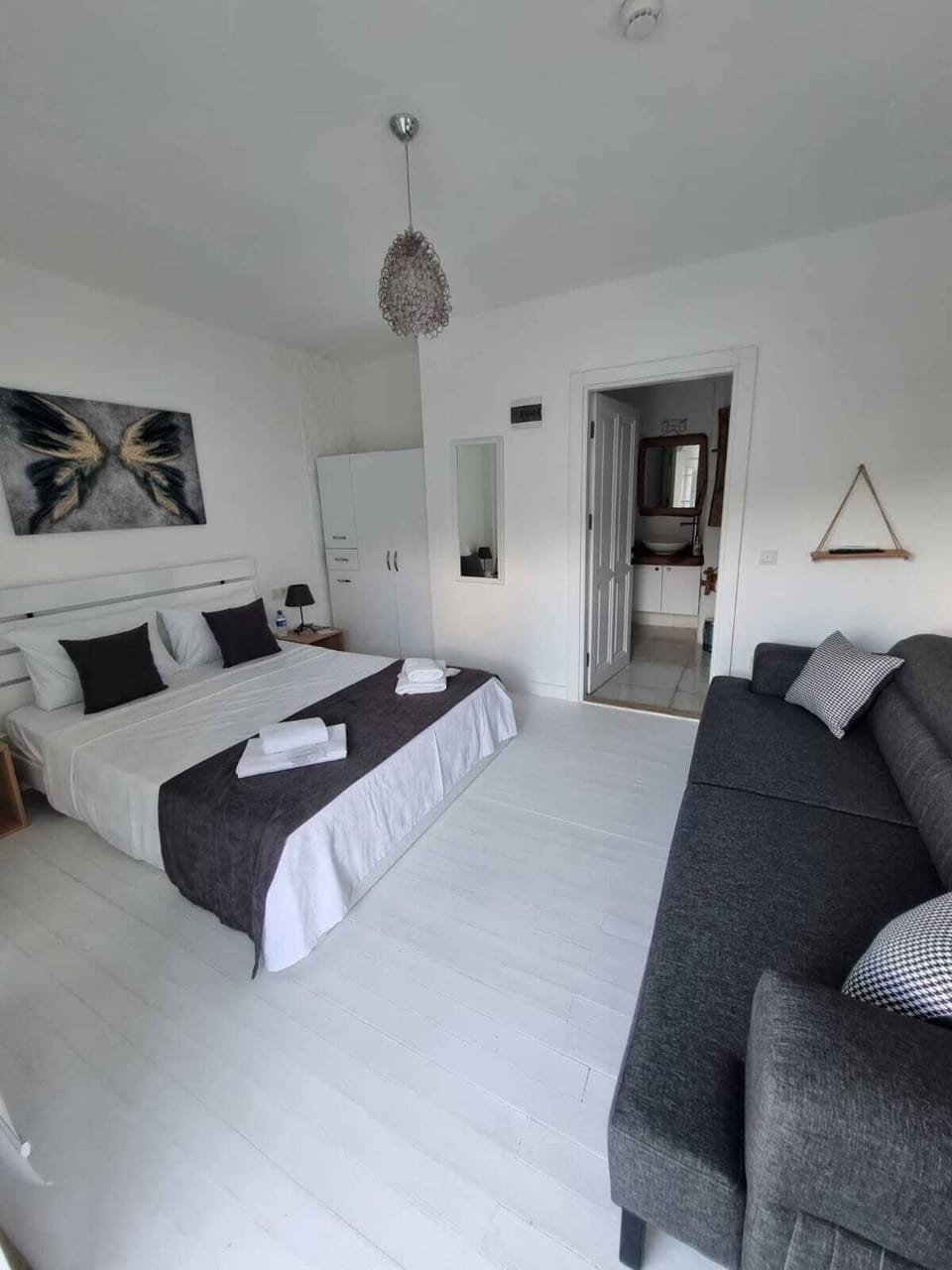 Superior Triple Room | Premium bedding, WiFi (free), bed sheets