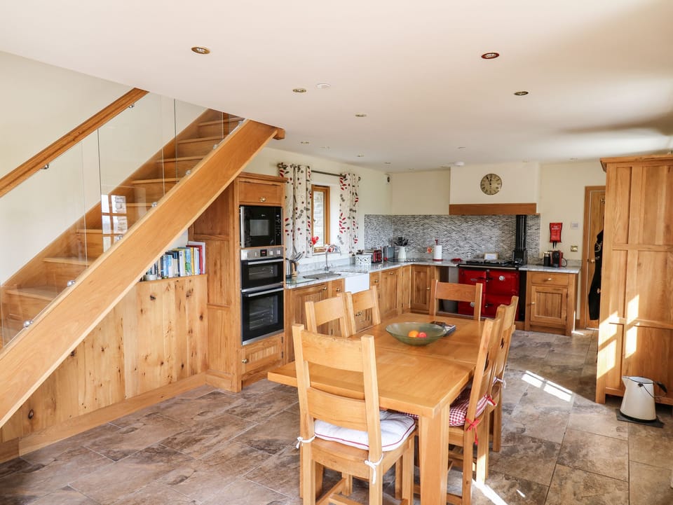 Cottage | Interior
