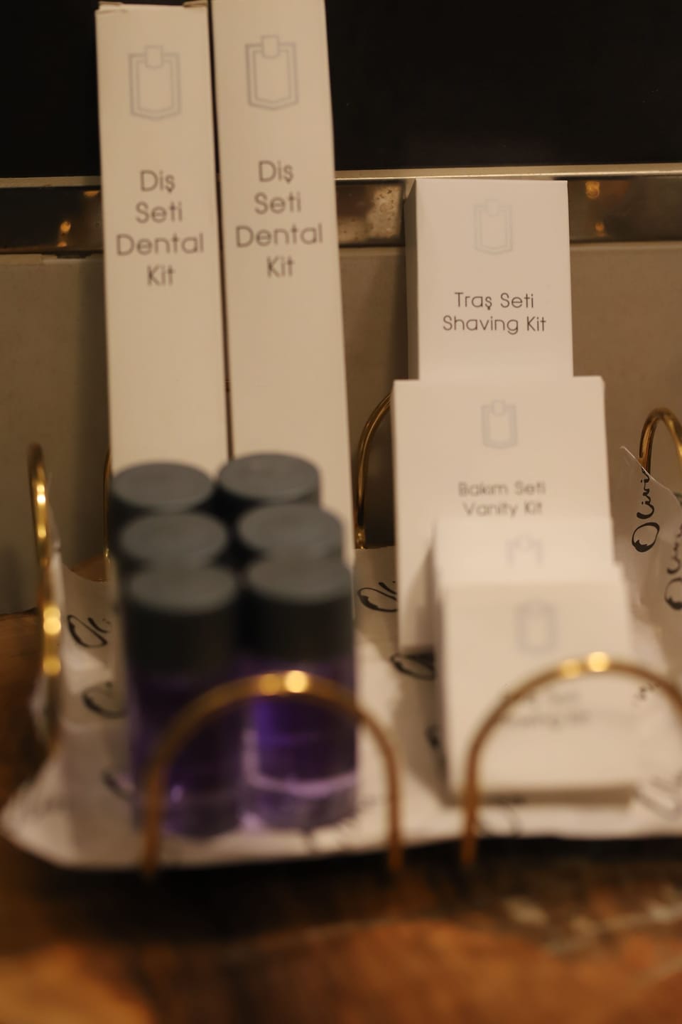 Deluxe Double Room | Bathroom | Free toiletries, hair dryer, slippers, towels
