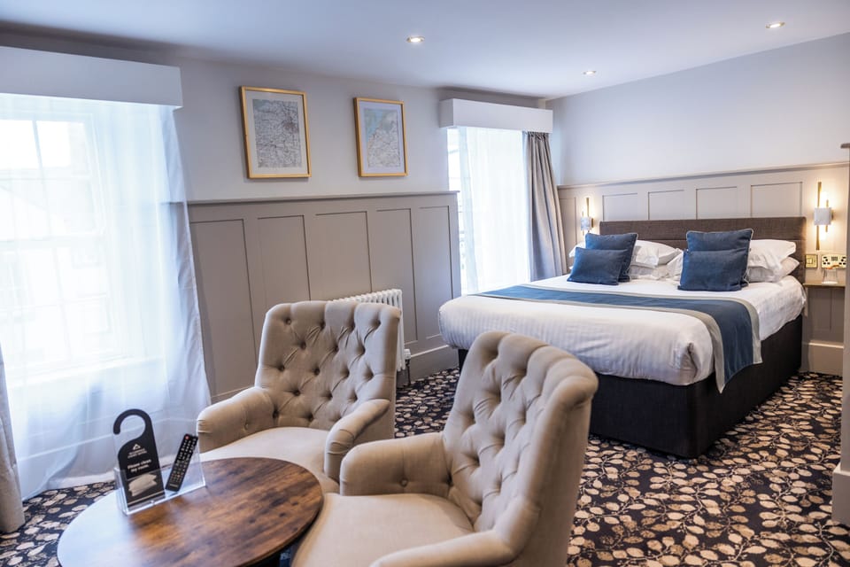 Superior Double Room | Hypo-allergenic bedding, individually decorated, individually furnished