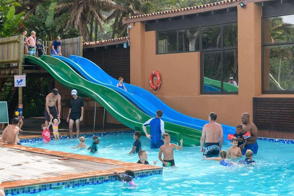 2 outdoor pools