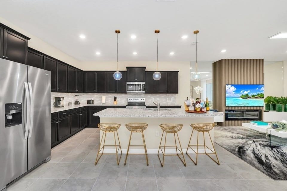 Villa, Multiple Bedrooms | Private kitchen | Microwave, dishwasher