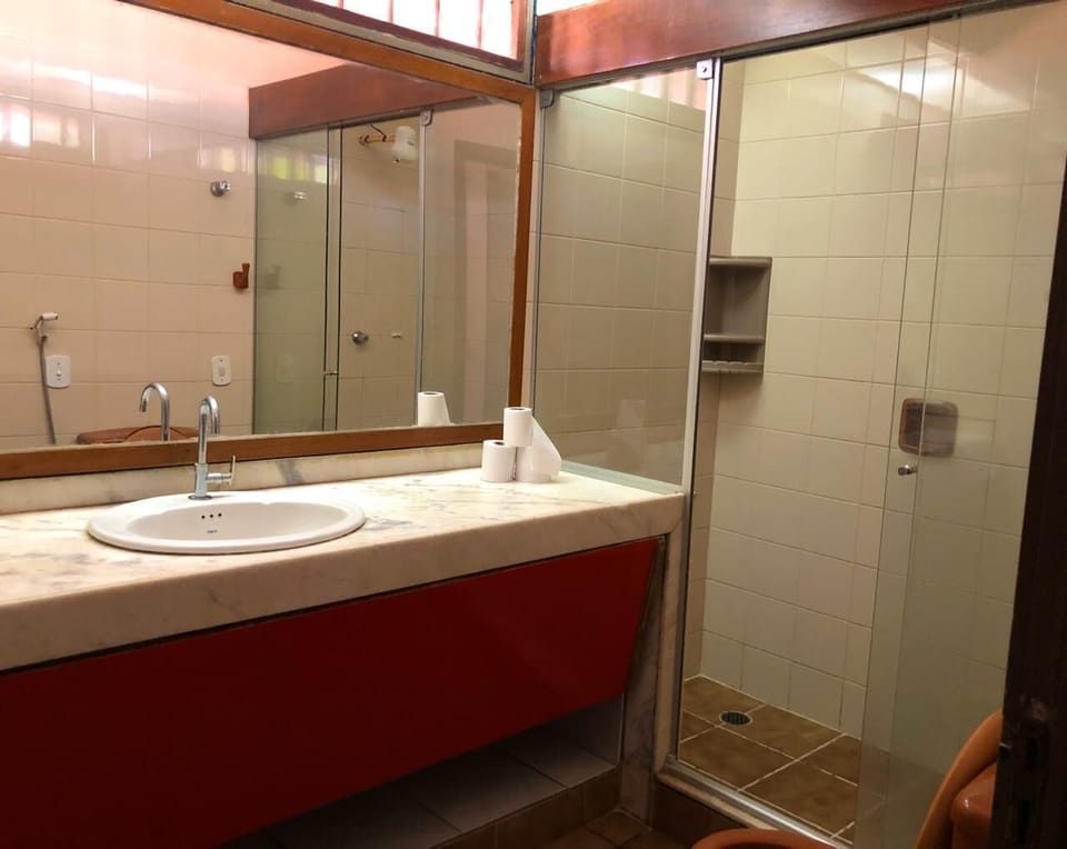 Economy Room | Bathroom | Towels