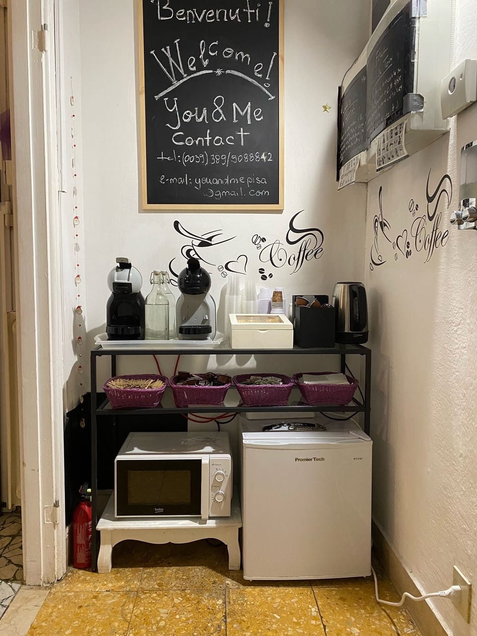 Single Room, Shared Bathroom | Down comforters, desk, free WiFi, bed sheets