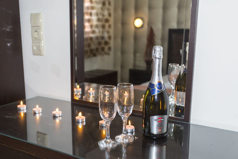Triple Room, Sea View | Soundproofing, WiFi (free), bed sheets