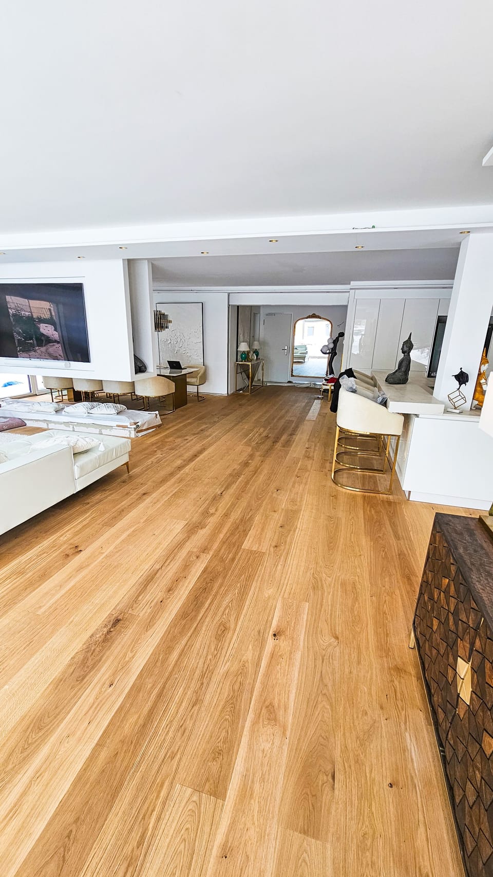 Luxury Apartment | Living area | 85-inch Smart TV with digital channels, TV, fireplace