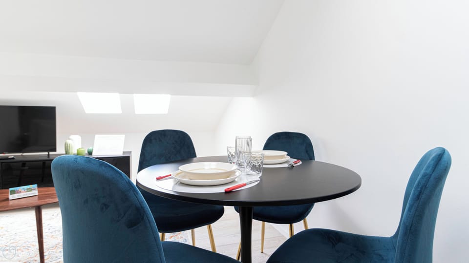 Apartment (1 Bedroom) | Interior