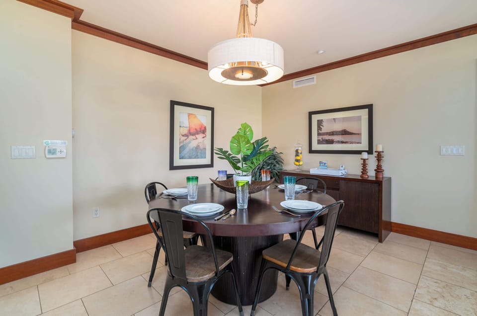 Condo, Multiple Beds, Balcony, Garden View (Hale Kahakai) | Dining