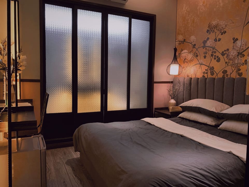 Basic Double Room | Desk, laptop workspace, WiFi (free), individually decorated