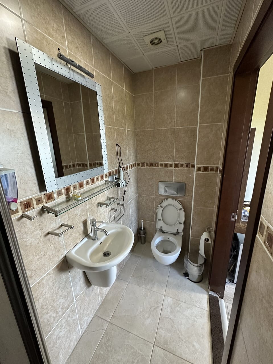 Deluxe Room | Bathroom