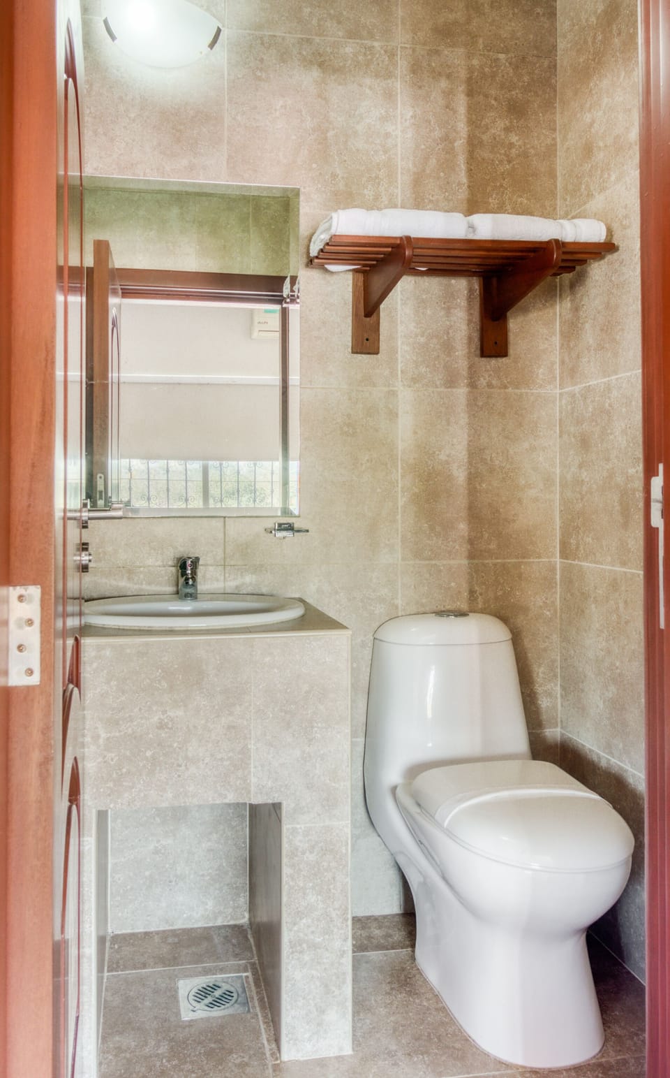 Superior Room | Bathroom | Shower, hair dryer (on request), bathrobes, towels