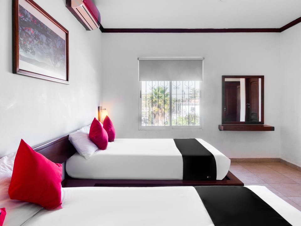 Standard Quadruple Room, 2 Double Beds | Desk, WiFi (free), bed sheets