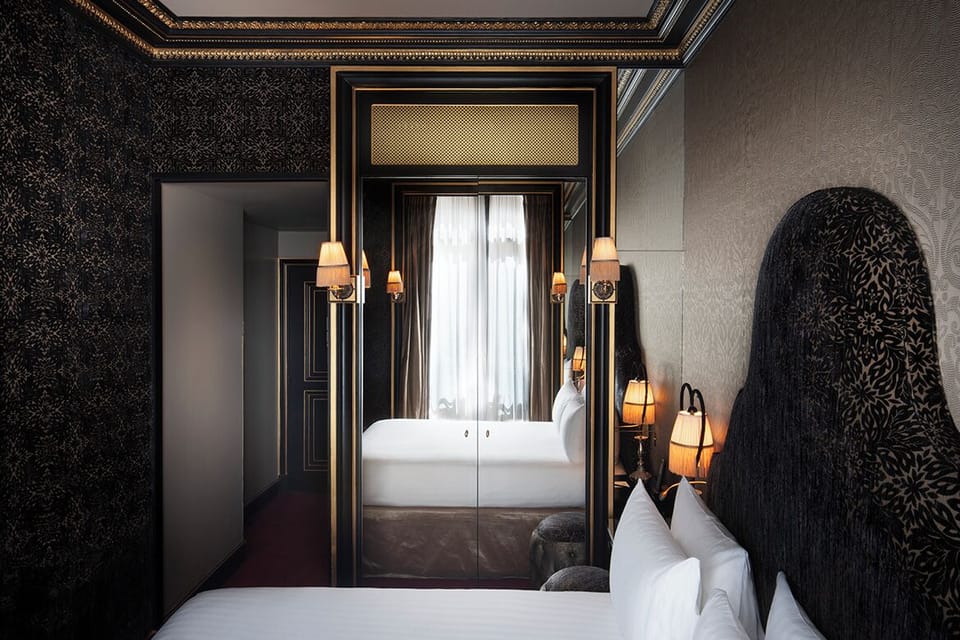 Deluxe Room | Premium bedding, minibar, in-room safe, desk