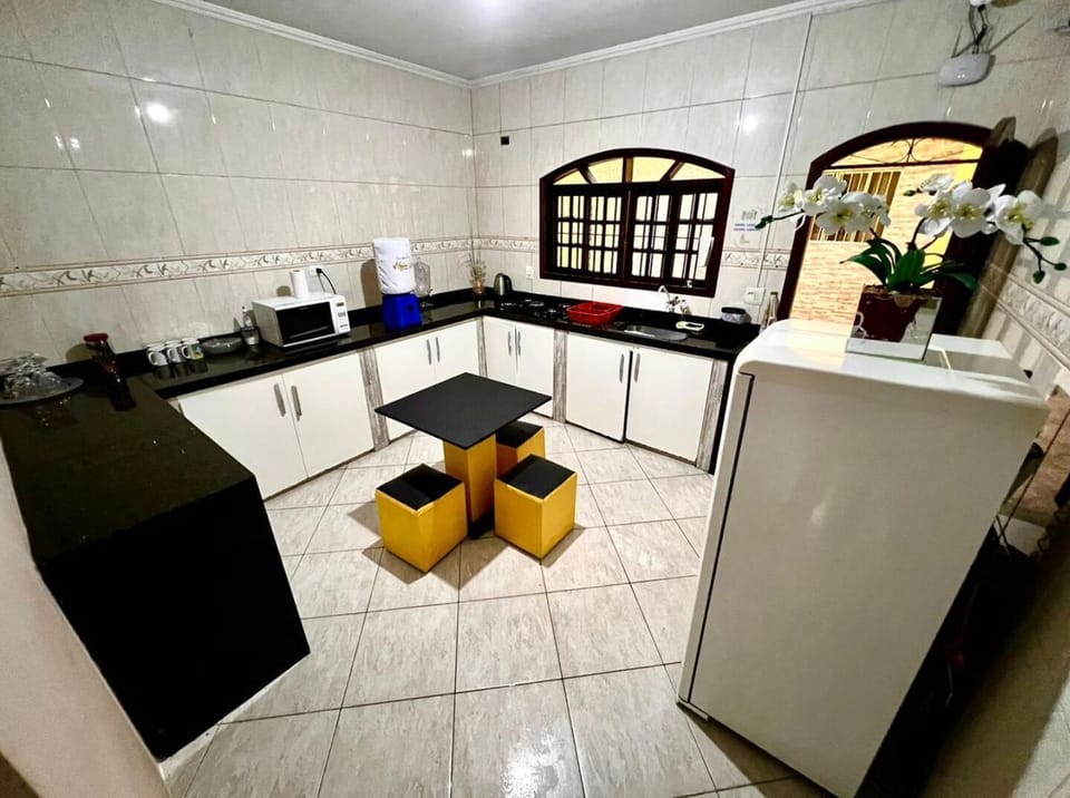 Fridge, microwave, stovetop, blender