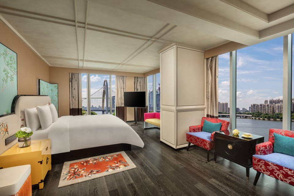 Suite, 1 Bedroom, River View (Dining Area) | Premium bedding, free minibar, in-room safe, individually decorated