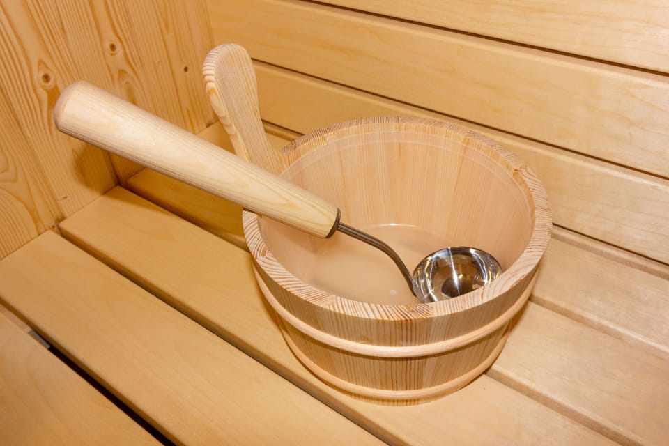 Couples treatment rooms, body treatments, hydrotherapy, aromatherapy