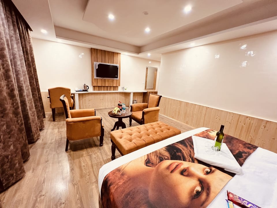 Junior Double Room | Egyptian cotton sheets, premium bedding, Select Comfort beds, free WiFi