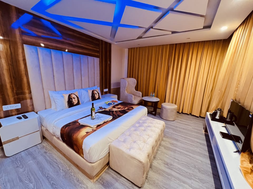 Family Quadruple Room | Egyptian cotton sheets, premium bedding, Select Comfort beds, free WiFi