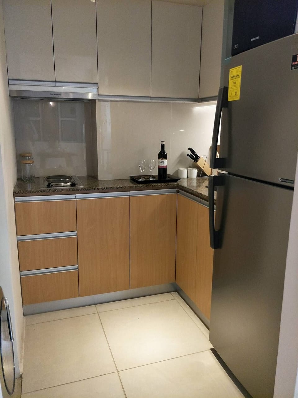 Microwave, stovetop, rice cooker, cookware/dishes/utensils