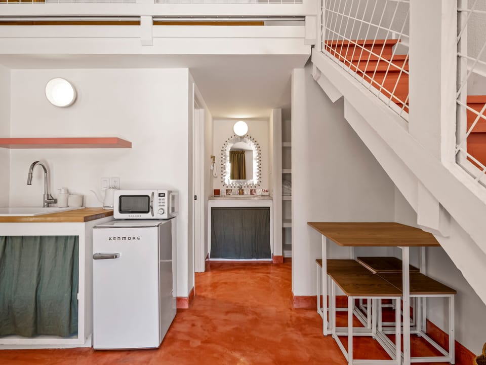 Deluxe Studio, 1 Queen Bed with Sofa bed | Private kitchenette | Fridge, microwave, electric kettle