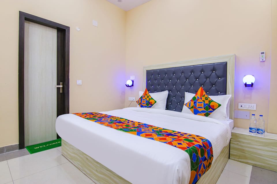Deluxe Room | Egyptian cotton sheets, premium bedding, in-room safe, free WiFi