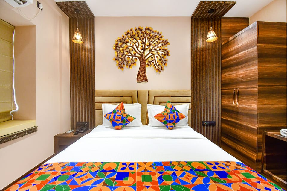 Deluxe Room | Egyptian cotton sheets, premium bedding, in-room safe, free WiFi