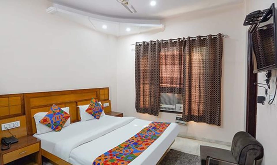 Deluxe Room | Egyptian cotton sheets, premium bedding, in-room safe, free WiFi