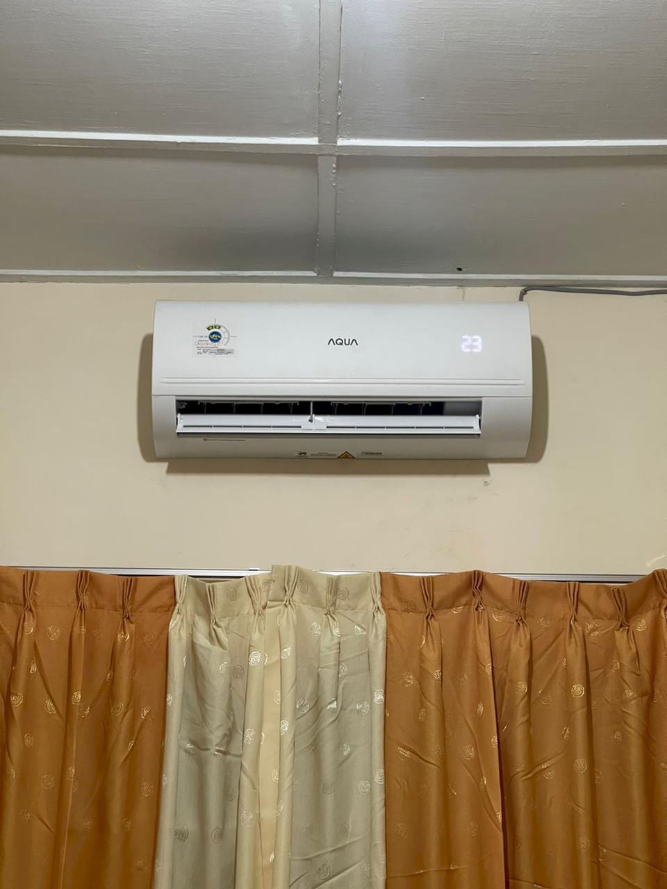 Standard Double Room | Desk, laptop workspace, blackout drapes, WiFi (free)